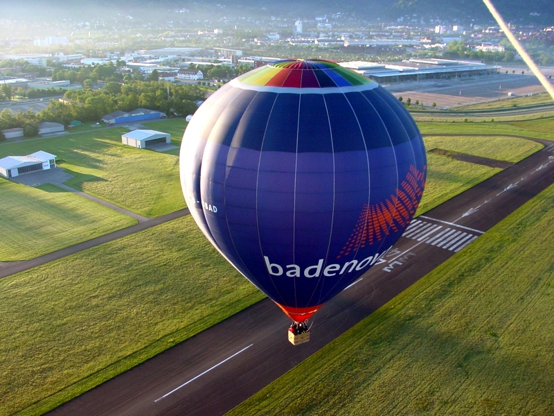 badenova-Ballon startet in Freiburg
