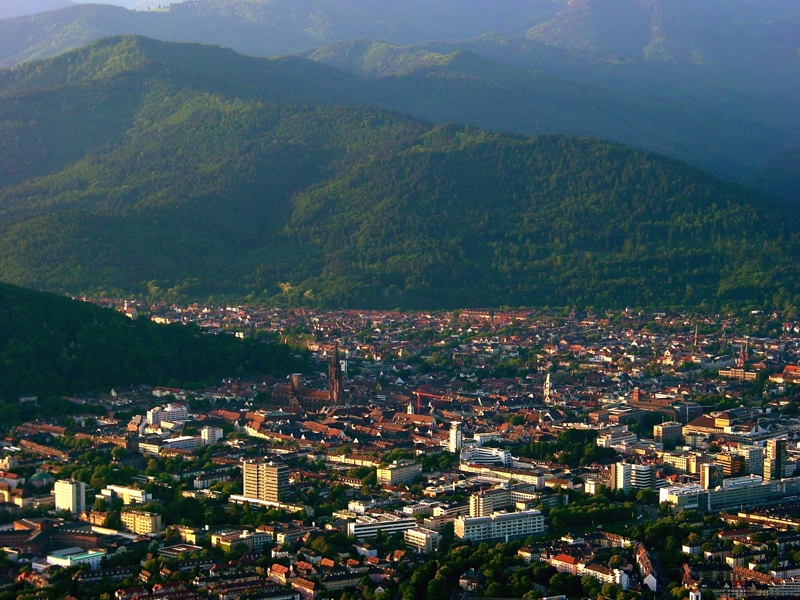 Freiburg im Breisgau aus der Luft