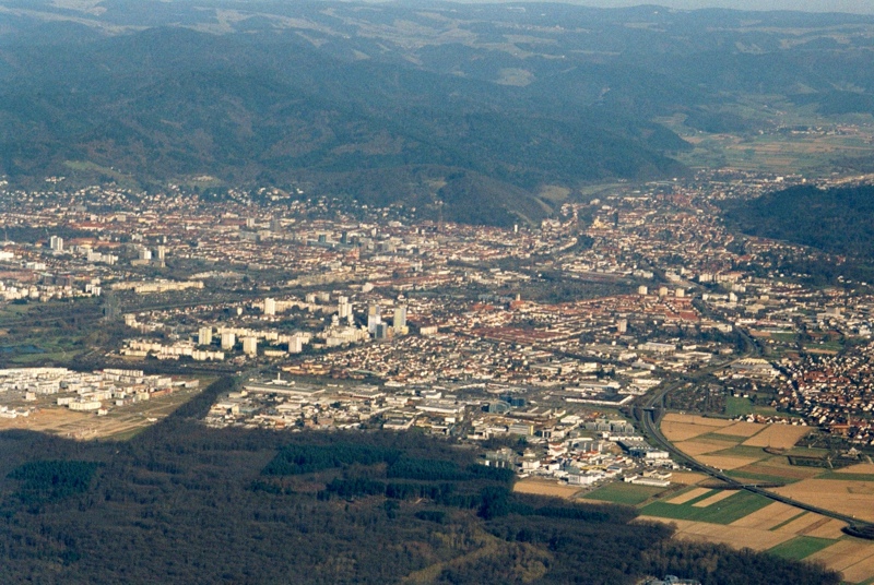 Freiburg aus dem Heißluftballon im Jahr 2002 Freiburg aus dem Heißluftballon im Jahr 2002