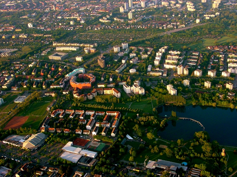 Flückiger See und Freiburg West aus der Luft Flückiger See und Freiburg West aus der Luft
