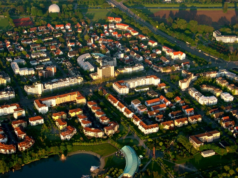 Freiburg Betzenhausen bei einer Ballonfahrt fotografiert Freiburg Betzenhausen bei einer Ballonfahrt fotografiert