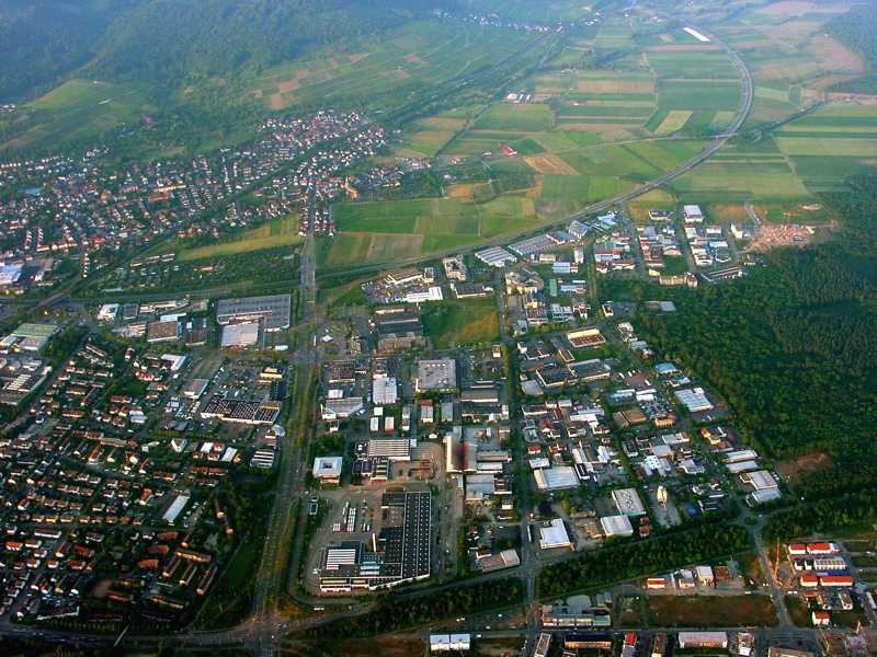 Luftbild vom Gewerbegebiet Haid in Freiburg von 2005