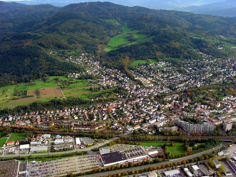 Luftbild von Freiburg-Zähringen mit Rosskopf